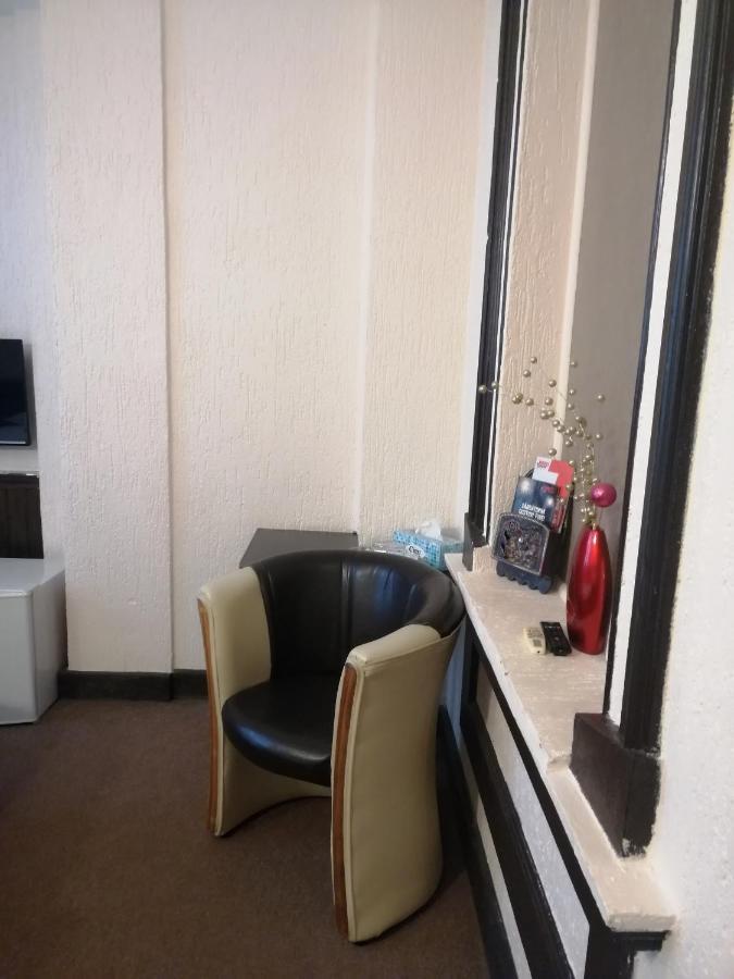 Casa Teilor Hotell Piteşti Eksteriør bilde