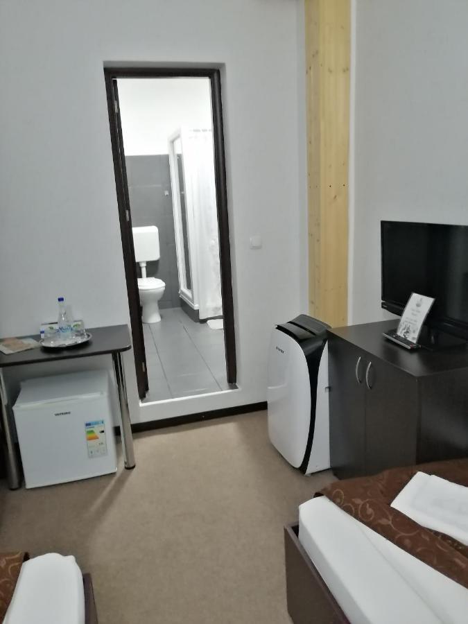 Casa Teilor Hotell Piteşti Eksteriør bilde